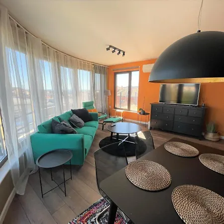 Cathedral View Flat * וארנה