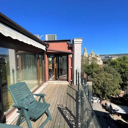 Cathedral View Flat *